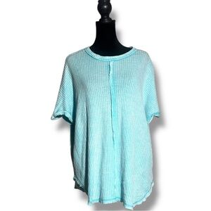 Zenana Women's Small/Medium Aqua Blue Knit Short Sleeve Distressed Crewneck Top